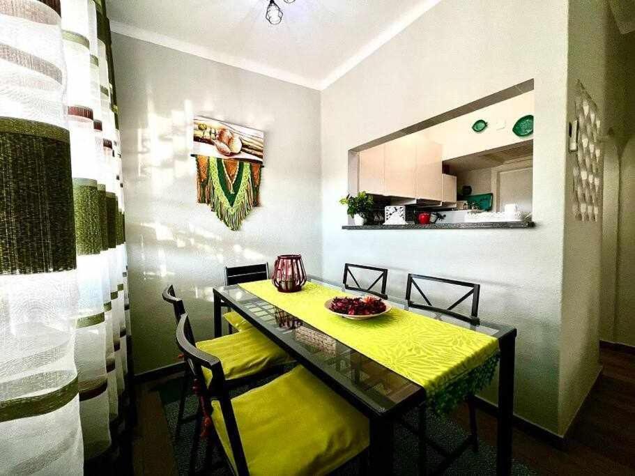 Green House By Fhr Estacionamento E Wifi กัวเตย์รา ภายนอก รูปภาพ